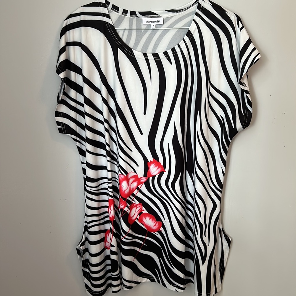 Serengeti fashion top